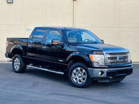 Used 2013 Ford F150 XLT w/ XLT Chrome Pkg image 2