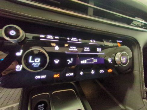 New 2026 INFINITI QX60 Luxe w/ Cargo Package image 16