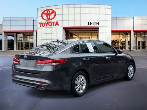 Used 2017 Kia Optima LX w/ Convenience Plus Package image 5