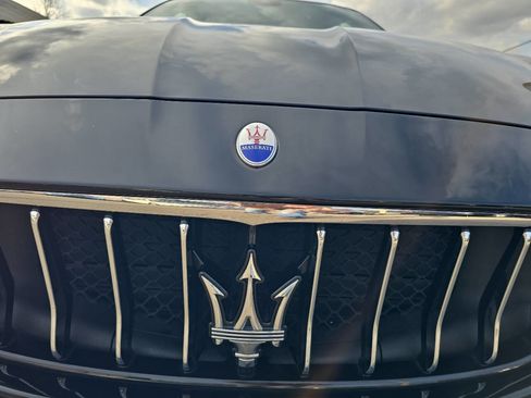 Used 2017 Maserati Quattroporte S GranSport image 12