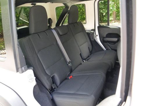 Used 2020 Jeep Wrangler Unlimited Sport S AWD/4WD image 25