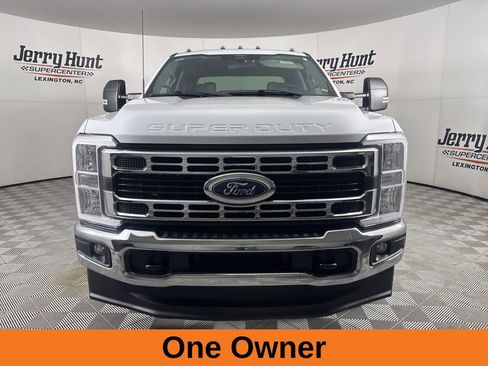Used 2024 Ford F350 XLT image 5
