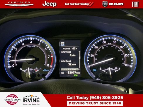 Used 2019 Toyota Highlander XLE image 24