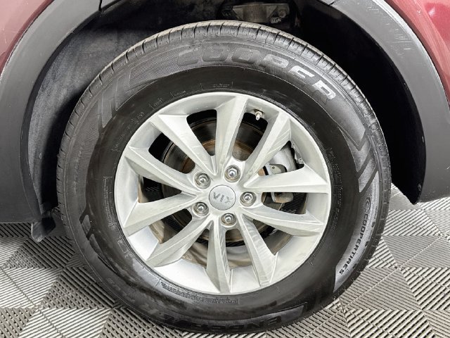Used 2017 Kia Sorento FWD w/ LX Convenience Package image 34