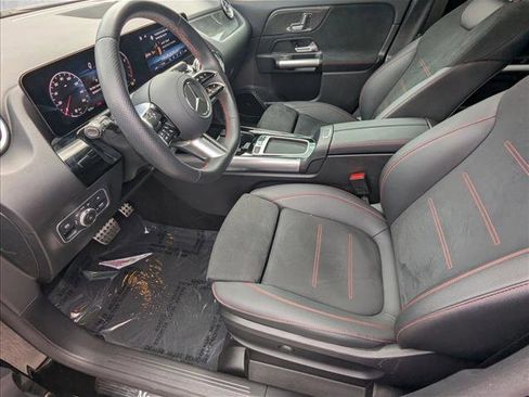 Certified 2025 Mercedes-Benz GLA 250 image 17