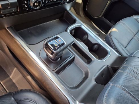 Certified 2024 Chevrolet Silverado 1500 High Country w/ Technology Package image 12