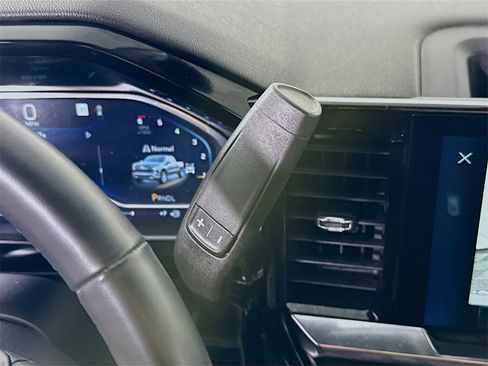 Used 2023 Chevrolet Silverado 1500 LT image 10