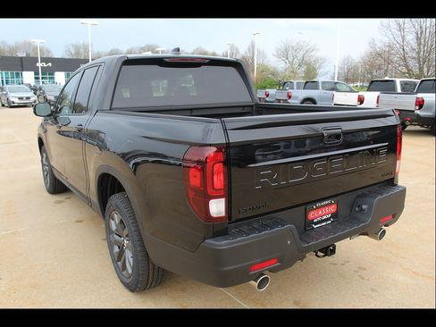 New 2026 Honda Ridgeline Sport image 5