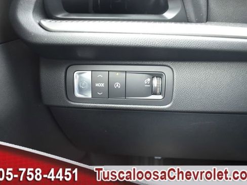 New 2025 Chevrolet Traverse LT w/ Driver Confidence Package image 34