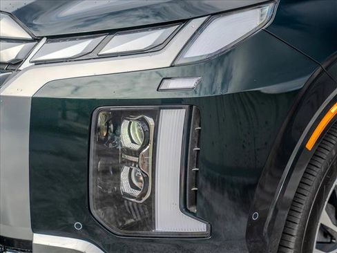 Used 2025 Hyundai Palisade Calligraphy image 9
