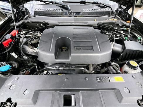 Used 2022 Land Rover Defender 110 X-Dynamic SE AWD/4WD image 29