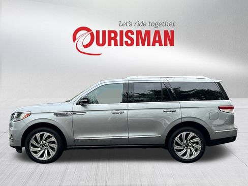 Certified 2023 Lincoln Navigator Reserve image 3