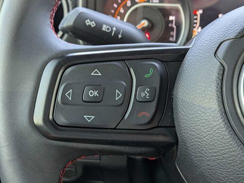 Certified 2024 Jeep Wrangler Unlimited Rubicon AWD/4WD image 30