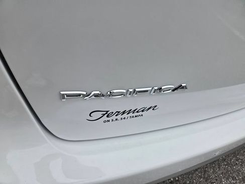 New 2027 Chrysler Pacifica Select w/ Family Tech Group FWD image 9