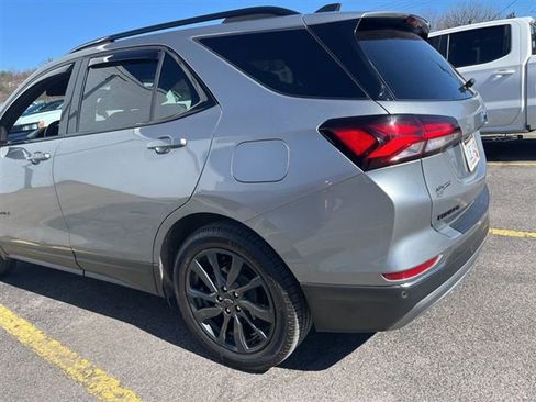 Used 2023 Chevrolet Equinox RS w/ RS Leather Package image 9