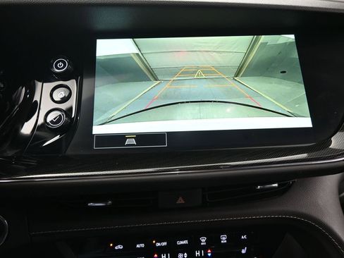 Used 2023 Buick Envision Preferred image 35