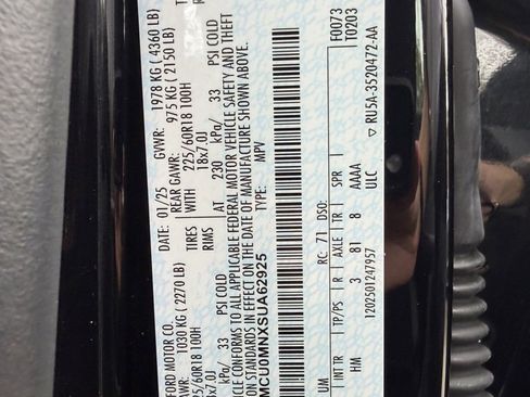 Used 2025 Ford Escape ST-Line image 31