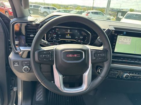 Used 2025 GMC Sierra 1500 Elevation AWD/4WD image 12
