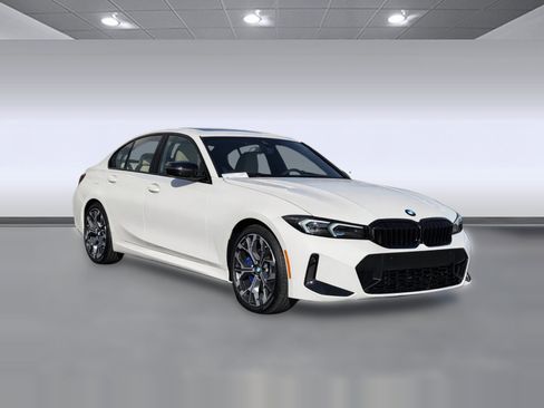New 2026 BMW 330i Sedan w/ M Sport Package image 5