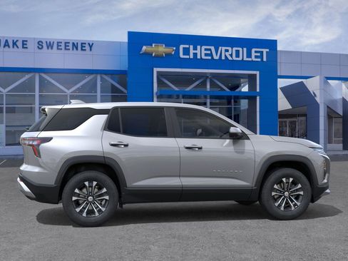 New 2026 Chevrolet Equinox LT w/ Convenience Package II image 5