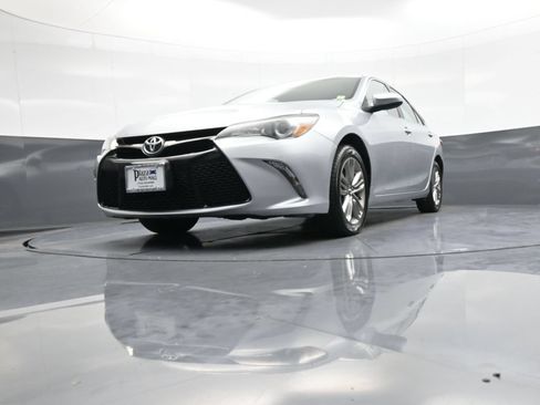 Certified 2017 Toyota Camry SE FWD image 24