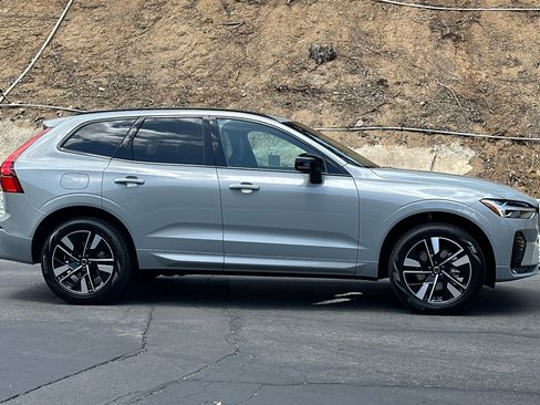 New 2026 Volvo XC60 B5 Core AWD/4WD image 3