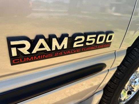 Used 1999 Dodge Ram 2500 Truck 2WD Quad Cab image 3