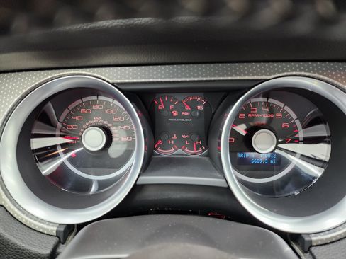 Used 2011 Ford Mustang Shelby GT500 w/ SVT Performance Pkg RWD image 10