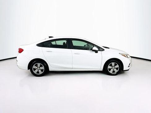 Used 2018 Chevrolet Cruze LS FWD image 8