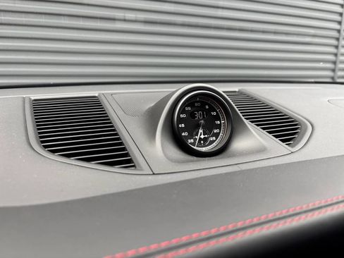 Certified 2024 Porsche Macan GTS image 24