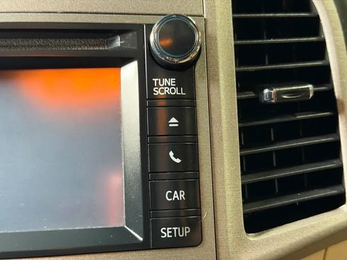 Used 2013 Toyota Venza XLE w/ XLE Premium Pkg FWD image 36
