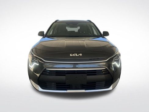 Certified 2024 Kia Niro EX FWD image 2