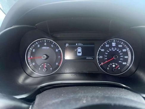 Used 2022 Kia Forte LXS image 12