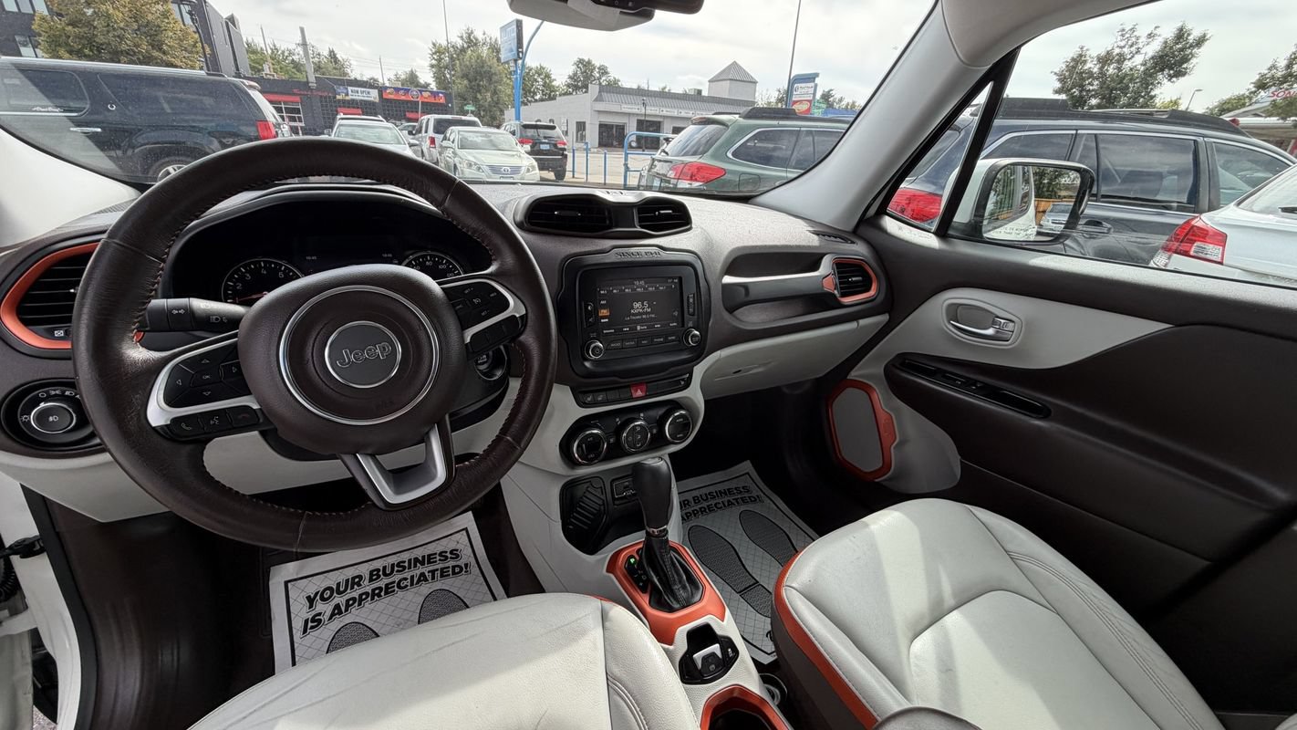 Used 2015 Jeep Renegade Limited w/ Safety & Security Group I FWD image 8