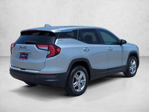 Used 2022 GMC Terrain SLE FWD image 6