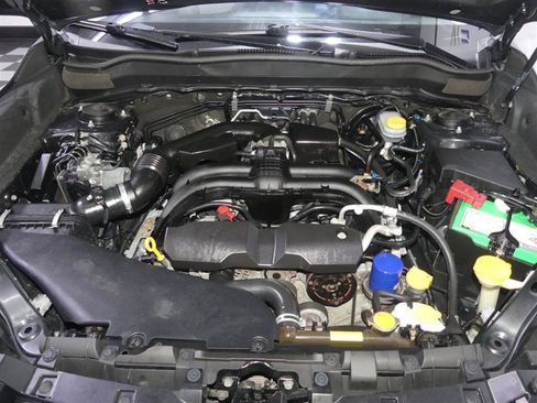 Used 2018 Subaru Forester 2.5i Premium AWD/4WD image 12