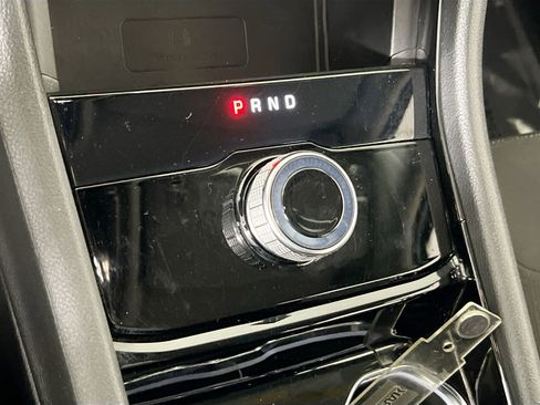 Used 2023 Jeep Grand Cherokee Laredo w/ Luxury Tech Group I image 16