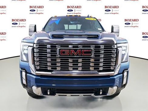 Used 2024 GMC Sierra 2500 Denali w/ Denali Reserve Package AWD/4WD image 2