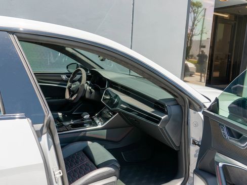 Used 2021 Audi RS 7 Sportback AWD/4WD image 25