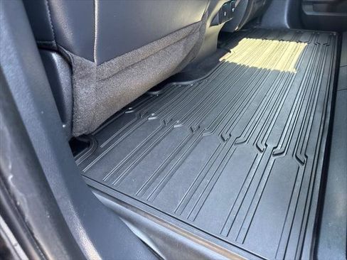 Used 2021 Ford F150 Lariat w/ Equipment Group 502A High AWD/4WD image 25