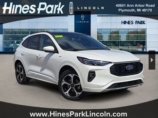 Used 2025 Ford Escape ST-Line Elite w/ Premium Technology Package AWD/4WD video 1