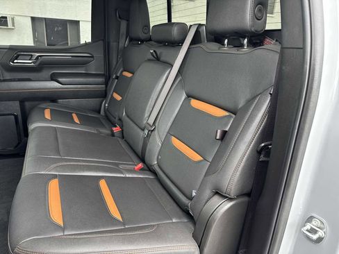 Used 2024 GMC Sierra 1500 AT4 w/ Technology Package image 20