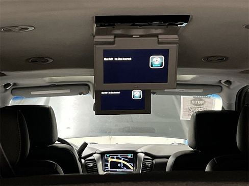 Used 2016 Chevrolet Suburban LTZ image 30