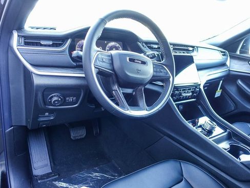 New 2025 Jeep Grand Cherokee Limited image 21