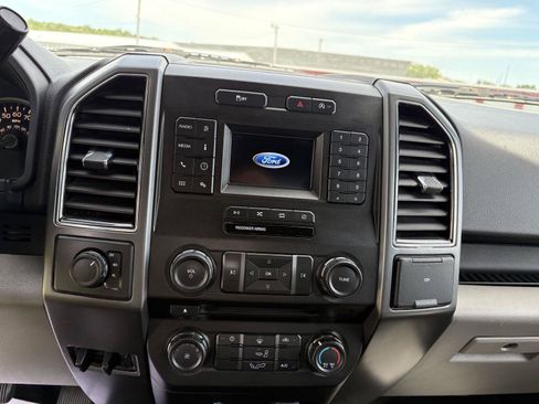Used 2018 Ford F150 XLT AWD/4WD image 17
