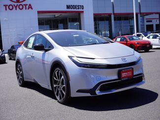 New 2026 Toyota Prius Plug-In Hybrid FWD video 1