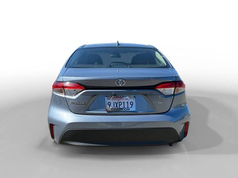 Used 2024 Toyota Corolla LE image 4