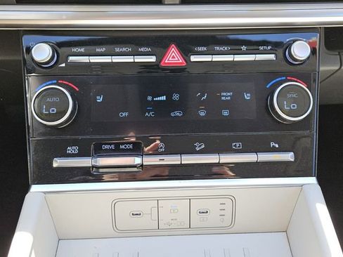 Used 2025 Hyundai Santa Fe SEL image 19