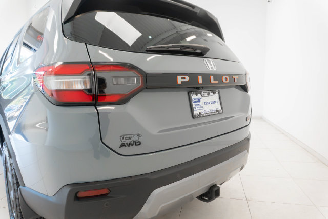 New 2026 Honda Pilot TrailSport image 12