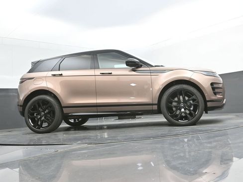 New 2026 Land Rover Range Rover Evoque Dynamic SE AWD/4WD image 32